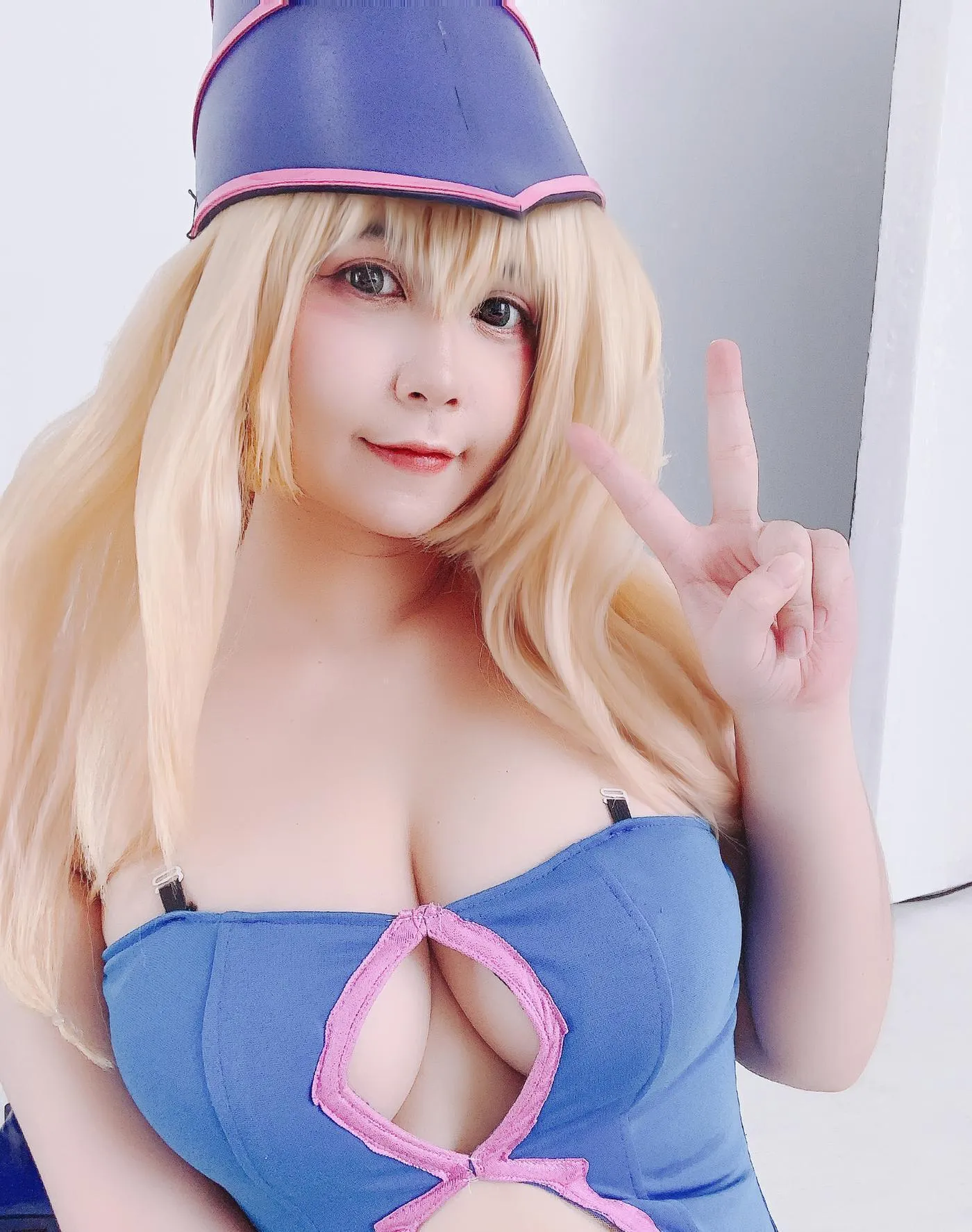 Uy Uy – NO.16 -Dark Magicial Girl [63P]插图5